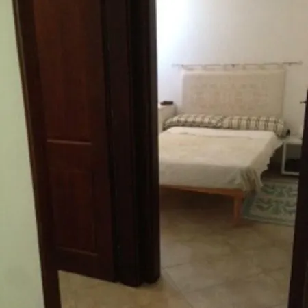 Ceci Villa